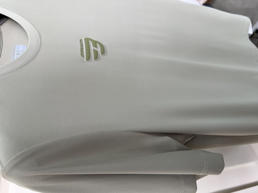 Aanpassen Olijfgroen Sport Set voor mannen - Kort - mouw T-shirt en broek, ademend stof t-shirt voor mannen