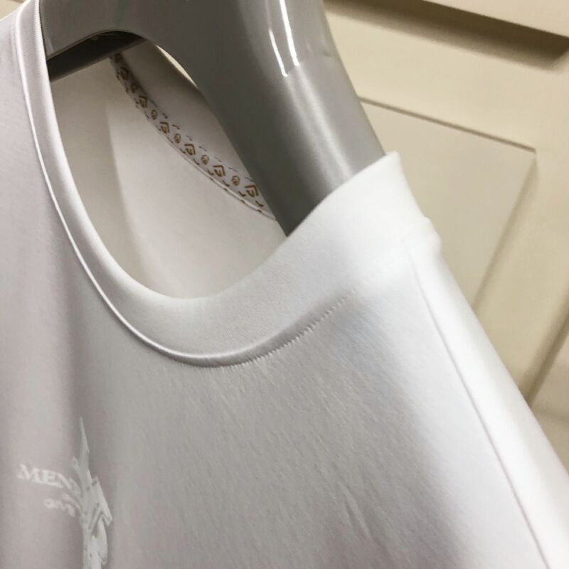 Premium T-shirts voor mannen van biologisch katoen - T-shirts met embossed logo, zacht ademend stof voor casual & business wear